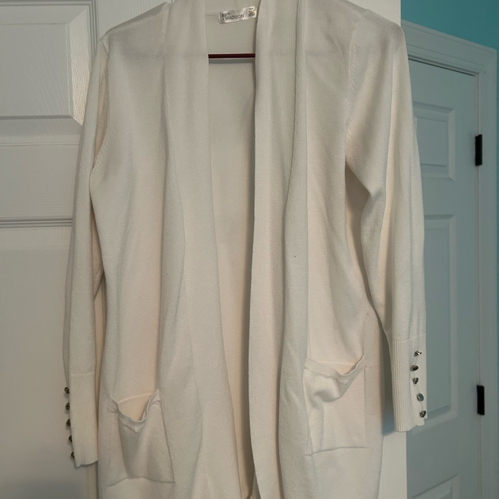 White long sleeve sweater